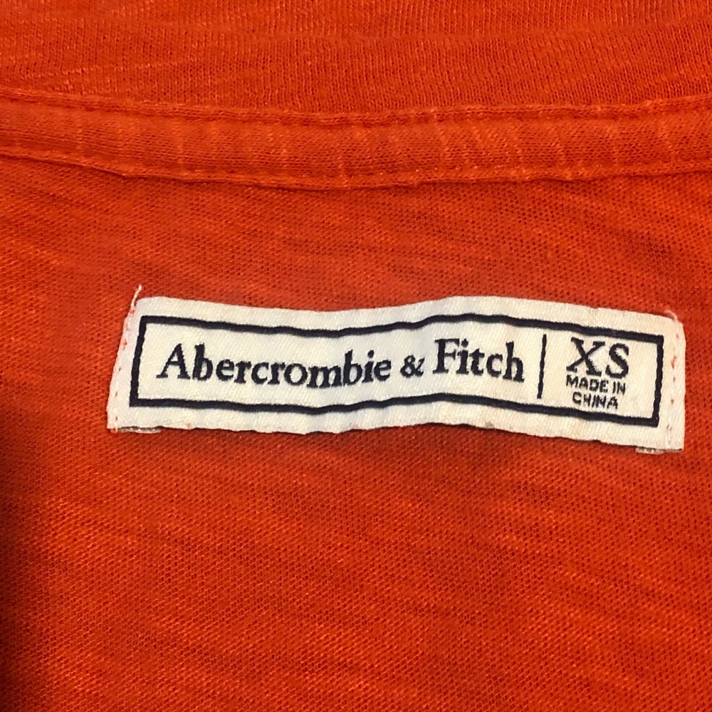 SOLD Abercrombie & Fitch tee, xs - Picture 3 of 3